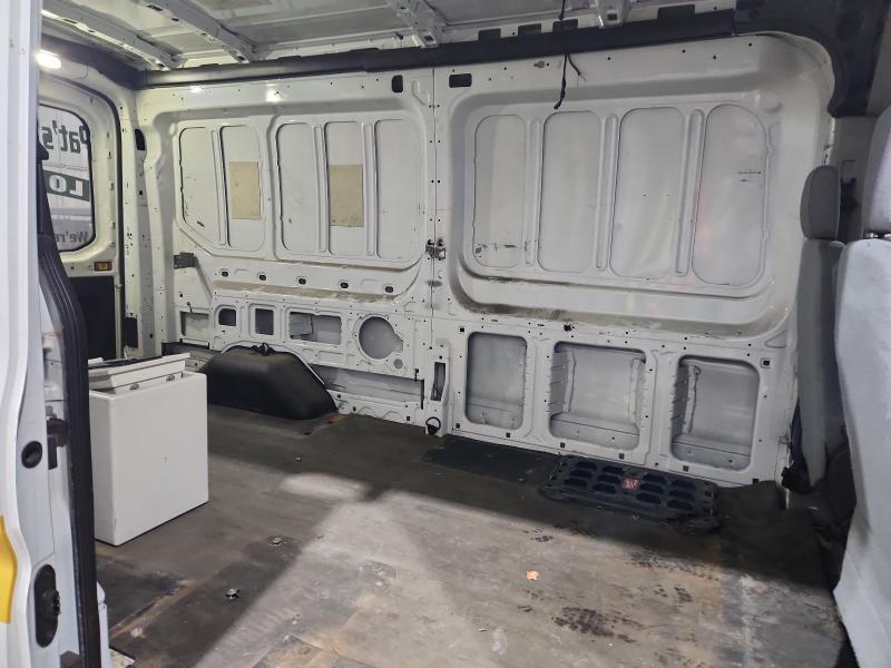 54666726 :رقم المزاد ، 1FTYR2CM0HKB55652 vin ، 2017 Ford Transit مزاد بيع