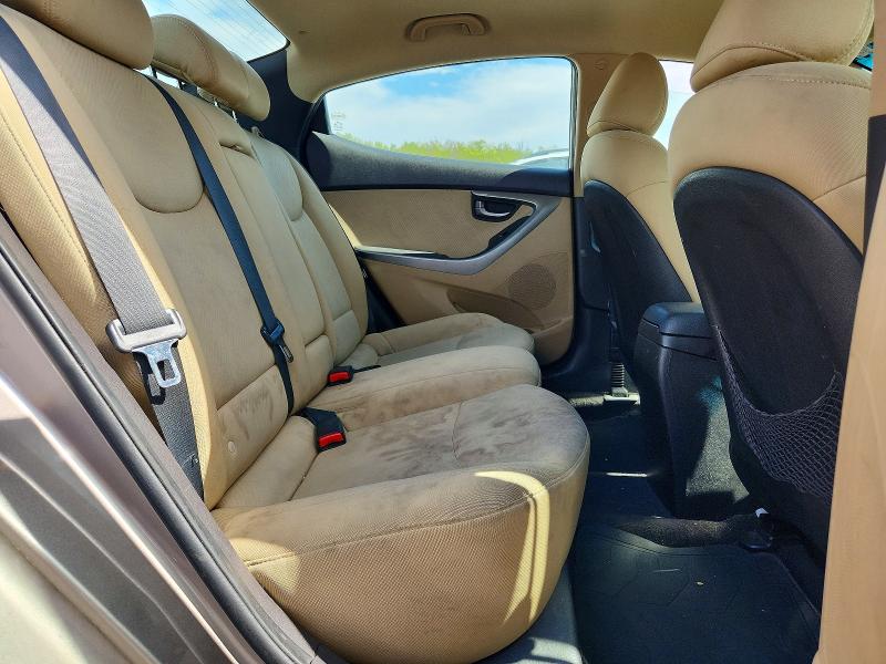 52814836 :رقم المزاد ، 5NPDH4AE4CH064710 vin ، 2012 Hyundai Elantra مزاد بيع