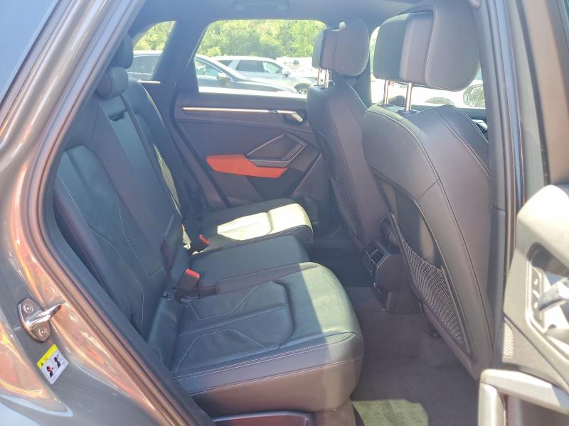 51353886 :رقم المزاد ، WA1EECF35L1023504 vin ، 2020 Audi Q3 مزاد بيع