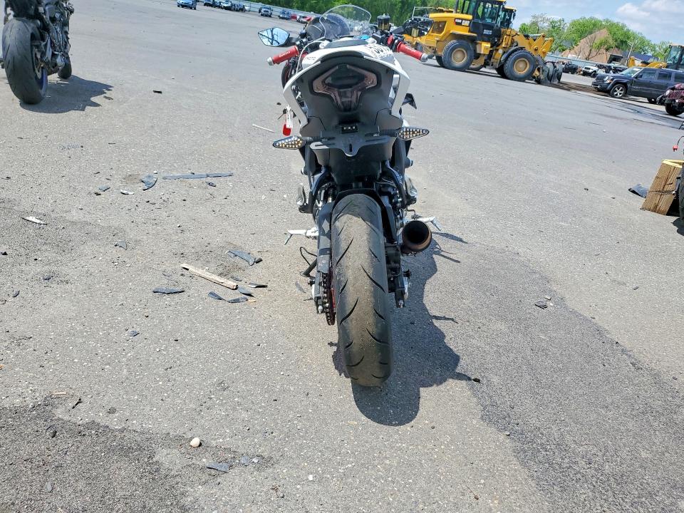 53198436 :رقم المزاد ، LCEPESLA3S6003507 vin ، 2025 Cf Moto 450ss مزاد بيع