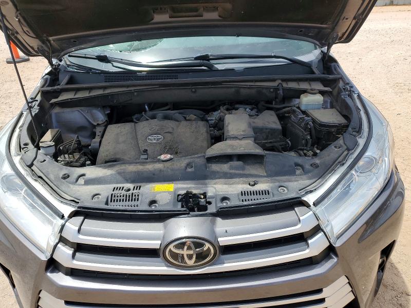Продаж на аукціоні авто 2018 Toyota Highlander, vin: 5TDZZRFH6JS236679, номер лоту: 53202336