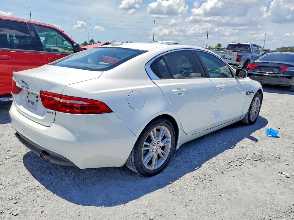 Продаж на аукціоні авто 2017 Jaguar Xe, vin: SAJAD4BG6HA953779, номер лоту: 54691566