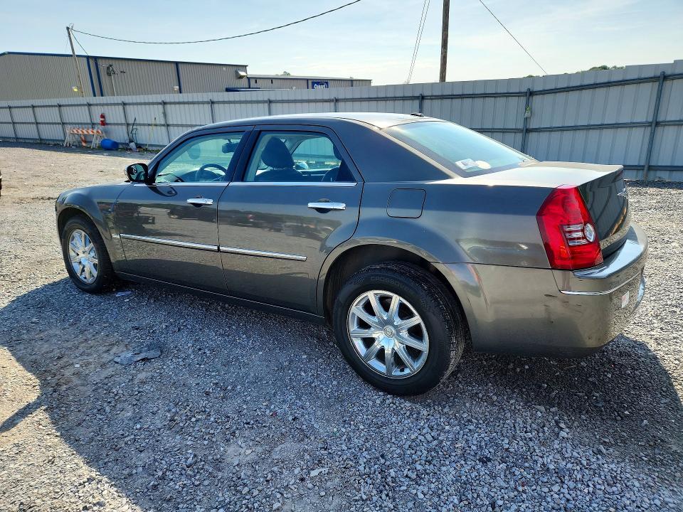 55371746 :رقم المزاد ، 2C3CA5CV7AH279902 vin ، 2010 Chrysler 300 مزاد بيع