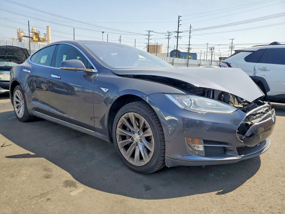 Продажа на аукционе авто 2016 Tesla Model S, vin: 5YJSA1E25GF125478, номер лота: 53447156