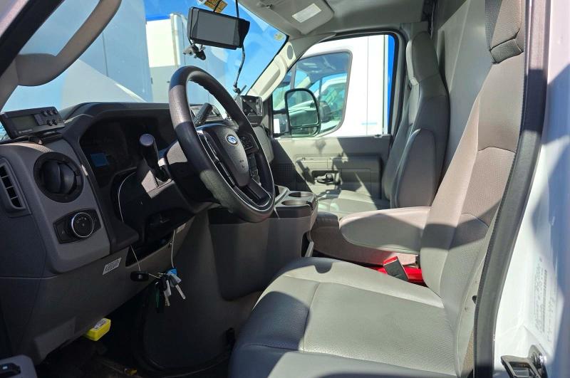 Продажа на аукционе авто 2023 Ford Econoline, vin: 1FDWE3FK6PDD18824, номер лота: 55557366