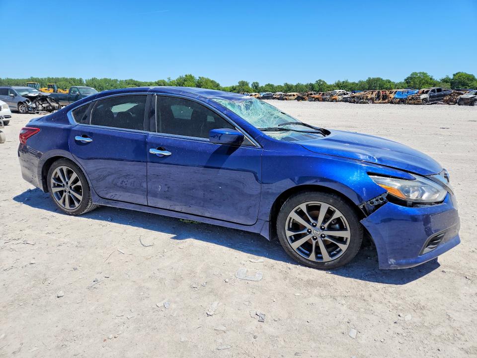 Продажа на аукционе авто 2018 Nissan Altima, vin: 1N4AL3AP0JC152388, номер лота: 53613406