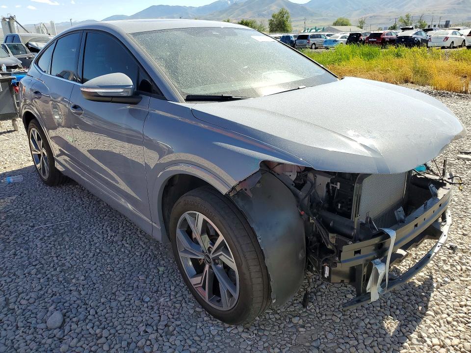 Продажа на аукционе авто 2022 Audi Q4 E-tron, vin: WA1W2BFZ4NP054044, номер лота: 54411086
