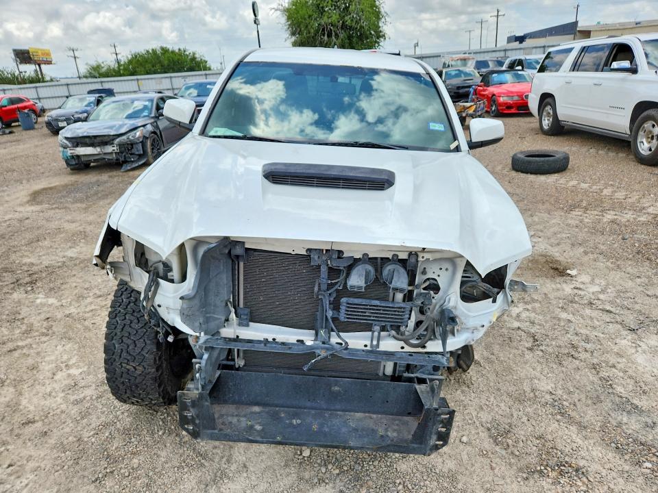 Продажа на аукционе авто 2017 Toyota Tacoma, vin: 3TMAZ5CN0HM033779, номер лота: 54481366
