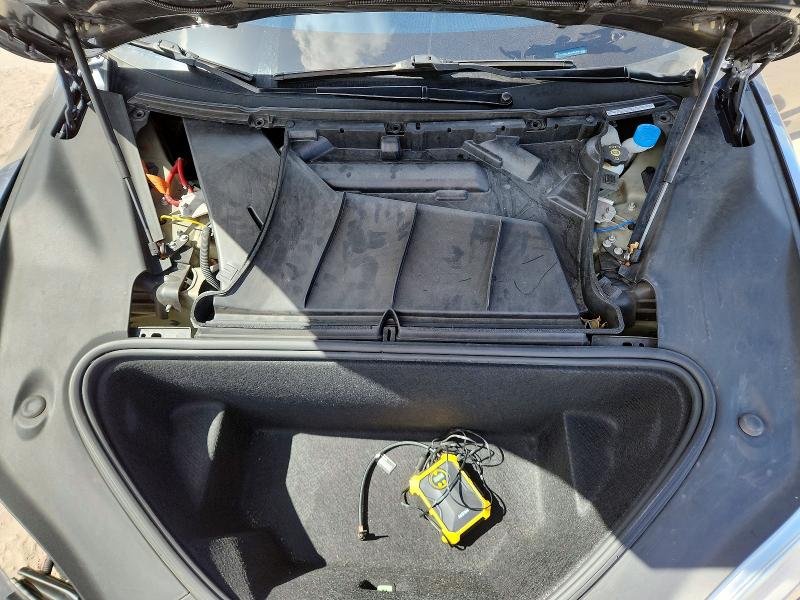 54651996 :رقم المزاد ، 5YJSA1E28KF305109 vin ، 2019 Tesla Model S مزاد بيع