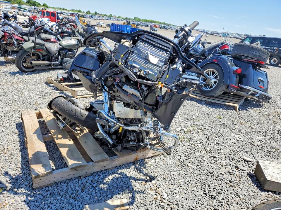 49569686 :رقم المزاد ، 1HD1KTP1XMB601522 vin ، 2021 Harley-davidson Fltrxs مزاد بيع