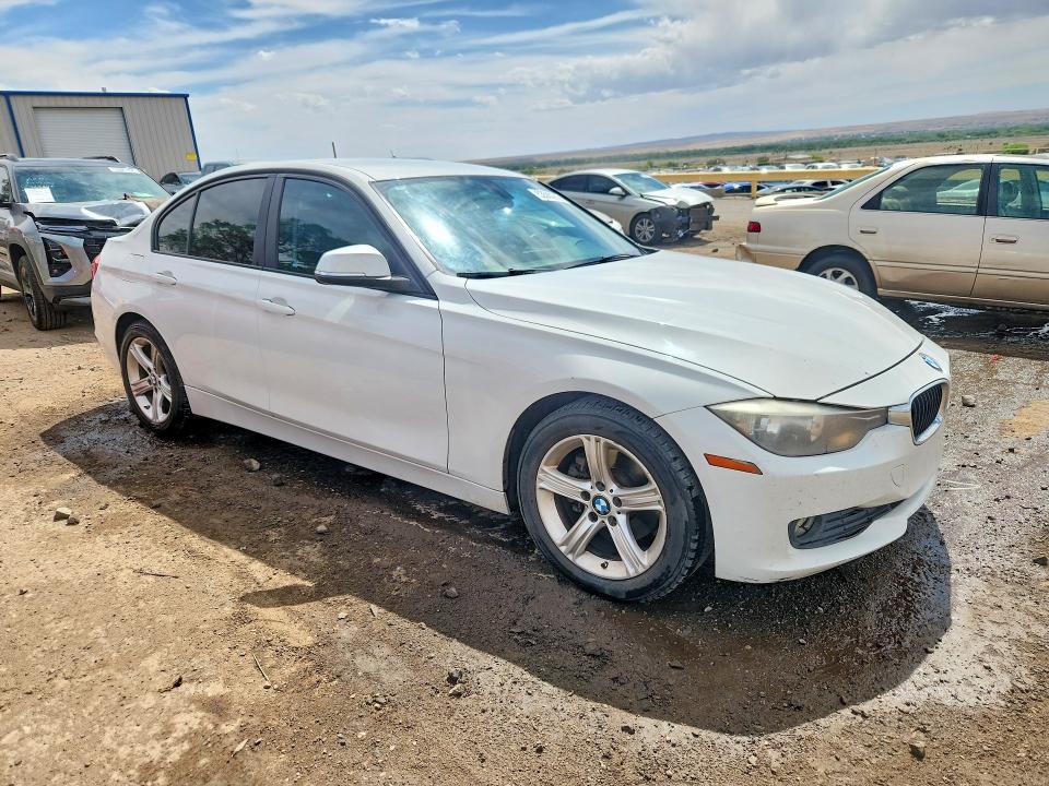 53580266 :رقم المزاد ، WBA3B1C51FK139973 vin ، 2015 Bmw 320 مزاد بيع
