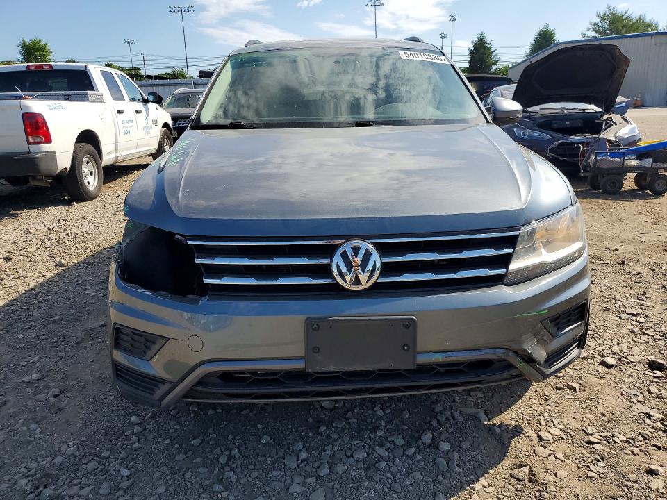 Продажа на аукционе авто 2020 Volkswagen Tiguan, vin: 3VV0B7AX6LM140555, номер лота: 54010336