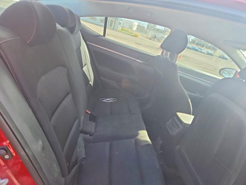 2017 Hyundai Elantra მანქანა იყიდება აუქციონზე, vin: KMHD84LF4HU292818, აუქციონის ნომერი: 52918146