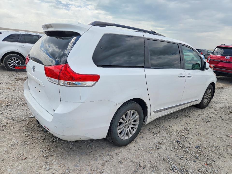 Продажа на аукционе авто 2013 Toyota Sienna, vin: 5TDYK3DC7DS372201, номер лота: 54723466