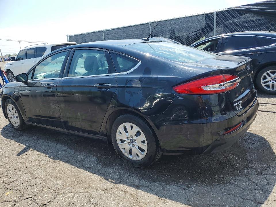 53102506 :رقم المزاد ، 3FA6P0G70KR217808 vin ، 2019 Ford Fusion مزاد بيع