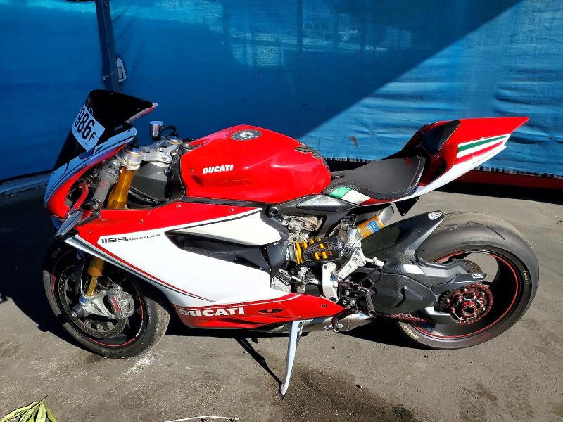 54277986 :رقم المزاد ، ZDM14BPW5CB001463 vin ، 2012 Ducati Superbike مزاد بيع