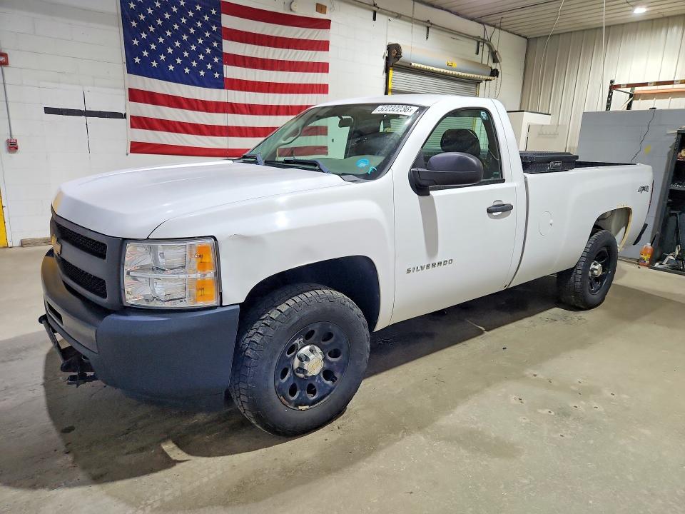 Auction sale of the 2013 Chevrolet Silverado, vin: 1GCNKPE0XDZ414325, lot number: 52232236