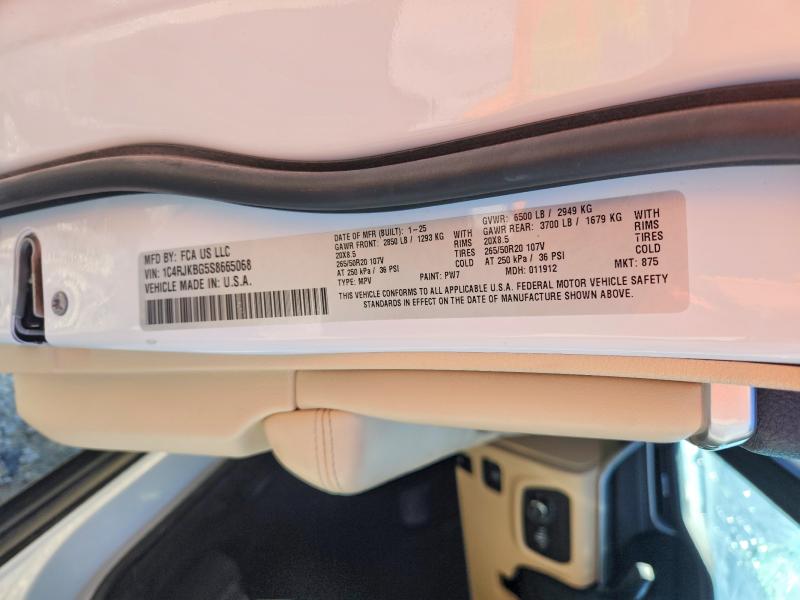 Продажа на аукционе авто 2025 Jeep Grand Cherokee, vin: 1C4RJKBG5S8665068, номер лота: 52607016