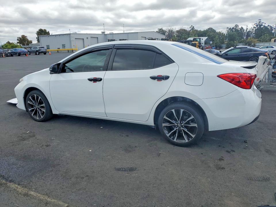 Aukcja sprzedaży 2018 Toyota Corolla, vin: 5YFBURHE4JP744452, numer aukcji: 55394246