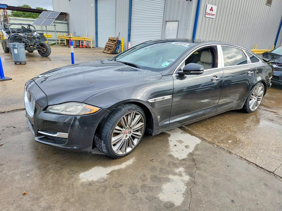 Aukcja sprzedaży 2018 Jaguar Xjl, vin: SAJWA2GE4JMW15733, numer aukcji: 54678256