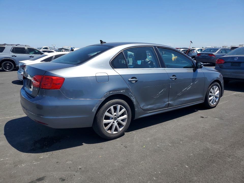 53928626 :رقم المزاد ، 3VWDP7AJ2DM439990 vin ، 2013 Volkswagen Jetta مزاد بيع