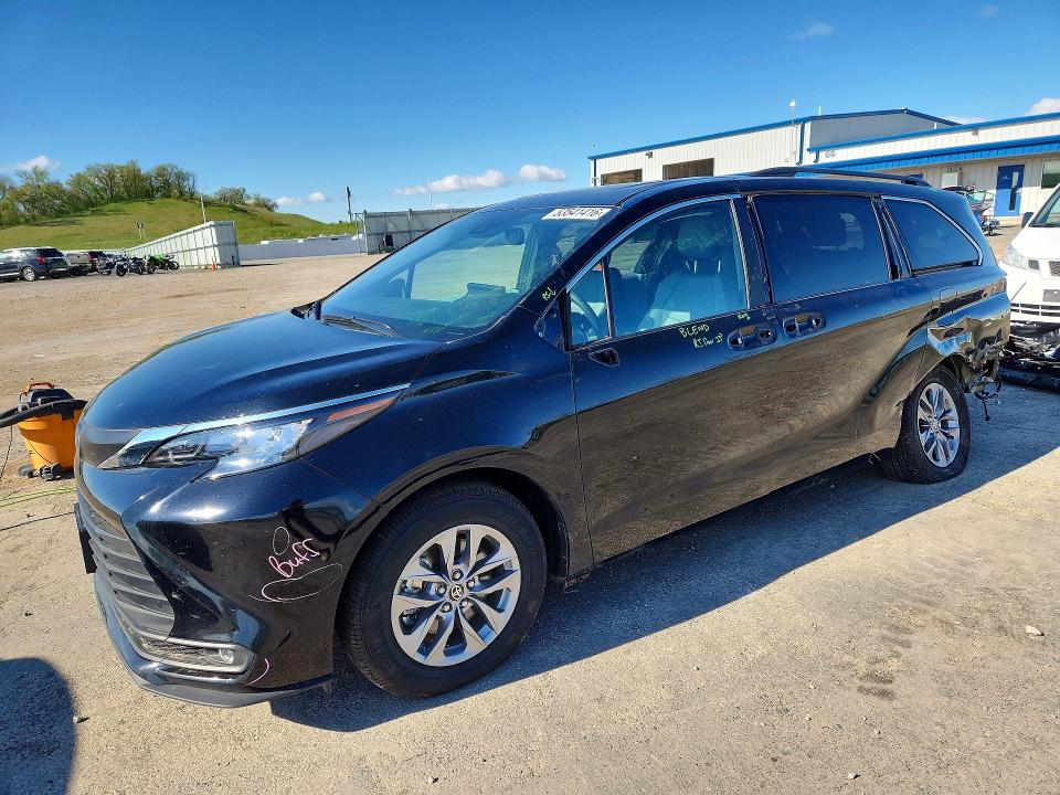 53541416 :رقم المزاد ، 5TDYSKFC1SS185704 vin ، 2025 Toyota Sienna مزاد بيع