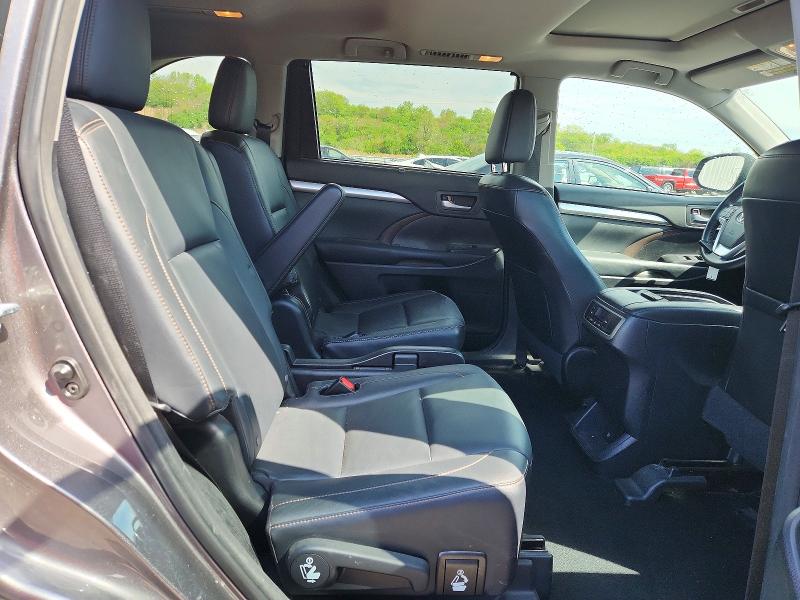 2015 Toyota Highlander მანქანა იყიდება აუქციონზე, vin: 5TDJKRFH1FS124946, აუქციონის ნომერი: 52241646