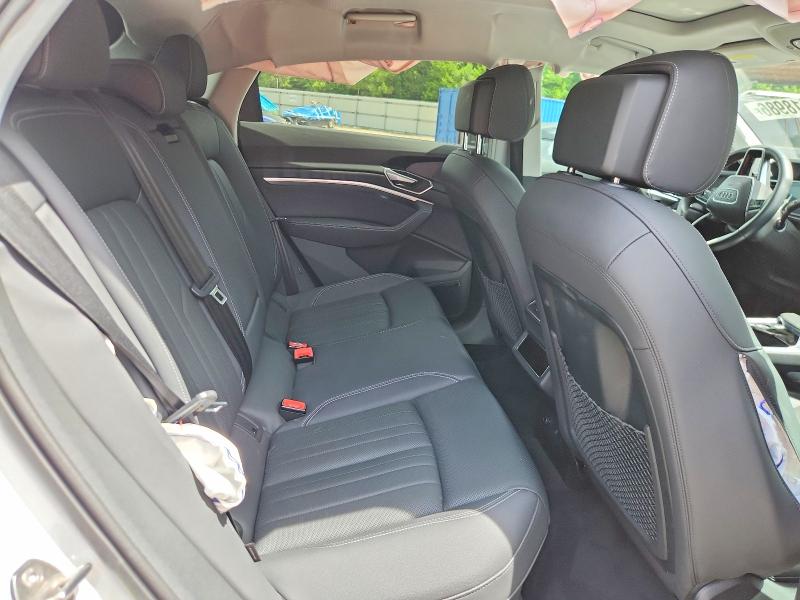 Продажа на аукционе авто 2022 Audi E-tron, vin: WA12ABGE4NB009387, номер лота: 55418986
