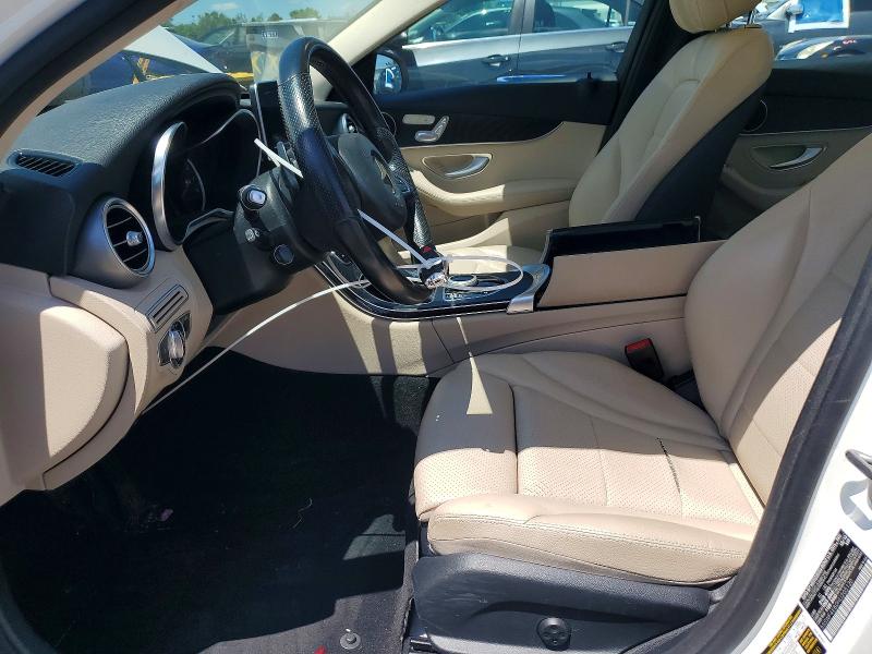 55527246 :رقم المزاد ، 55SWF4KB0HU205120 vin ، 2017 Mercedes-benz C مزاد بيع