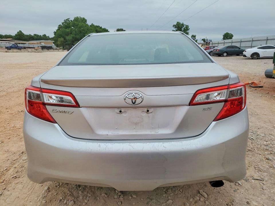 52582856 :رقم المزاد ، 4T1BF1FK5EU343839 vin ، 2014 Toyota Camry مزاد بيع