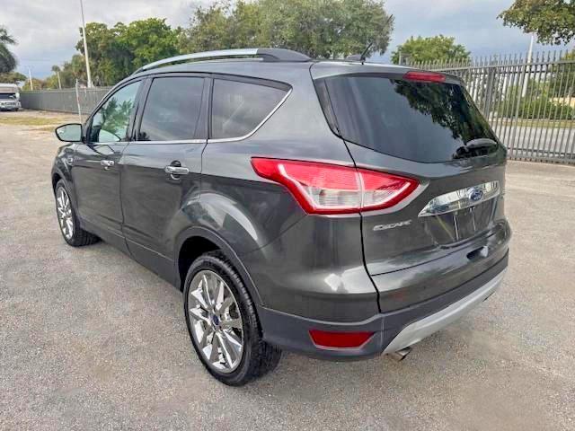 2016 Ford Escape მანქანა იყიდება აუქციონზე, vin: 1FMCU0GX4GUC35892, აუქციონის ნომერი: 55032546