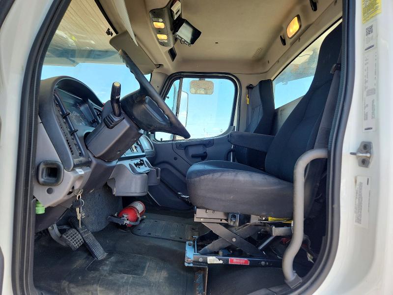 Продаж на аукціоні авто 2017 Freightliner M2, vin: 1FVACXCY9HHHY4639, номер лоту: 54332656