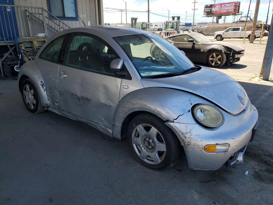 2000 Volkswagen New Beetle მანქანა იყიდება აუქციონზე, vin: 3VWCA21C3YM477882, აუქციონის ნომერი: 55202686