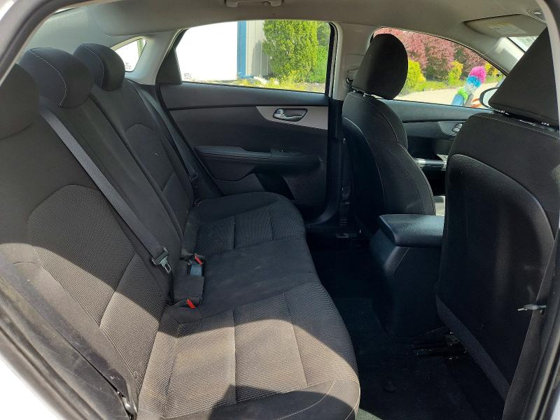 2021 Kia Forte მანქანა იყიდება აუქციონზე, vin: 3KPF24AD5ME315404, აუქციონის ნომერი: 53092916