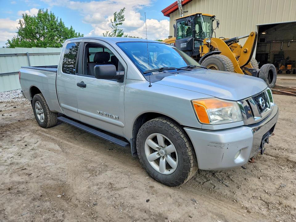 55052716 :رقم المزاد ، 1N6AA0CC9AN318501 vin ، 2010 Nissan Titan مزاد بيع