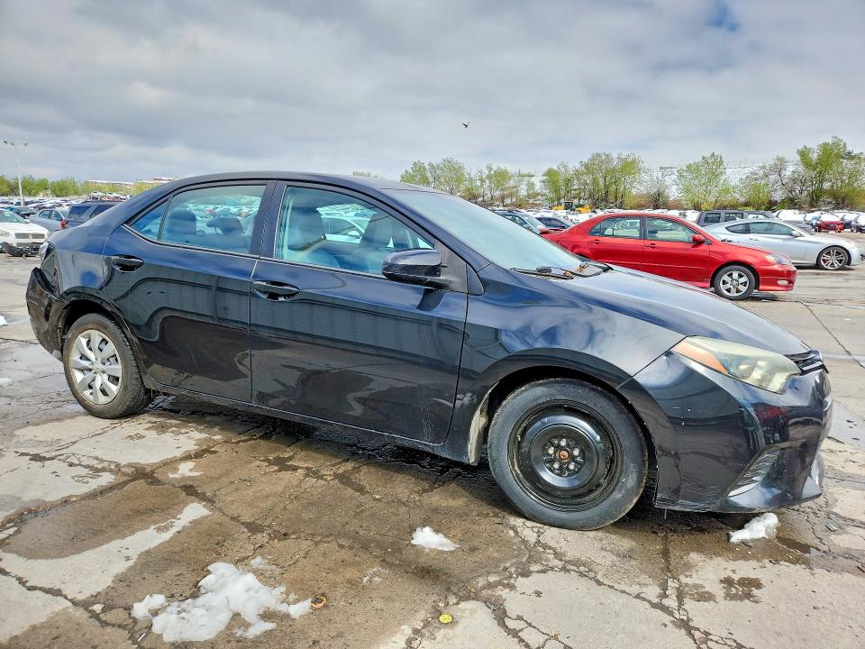Продажа на аукционе авто 2015 Toyota Corolla, vin: 5YFBURHE4FP183953, номер лота: 52598126