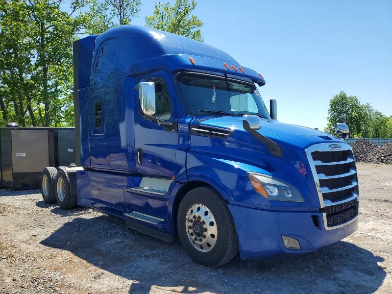 55010486 :رقم المزاد ، 1FUJHHDR8LLLR6923 vin ، 2020 Freightliner Cascadia 126 مزاد بيع