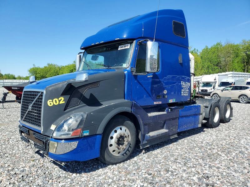 2016 Volvo Vn მანქანა იყიდება აუქციონზე, vin: 4V4NC9TH3GN938613, აუქციონის ნომერი: 54679616