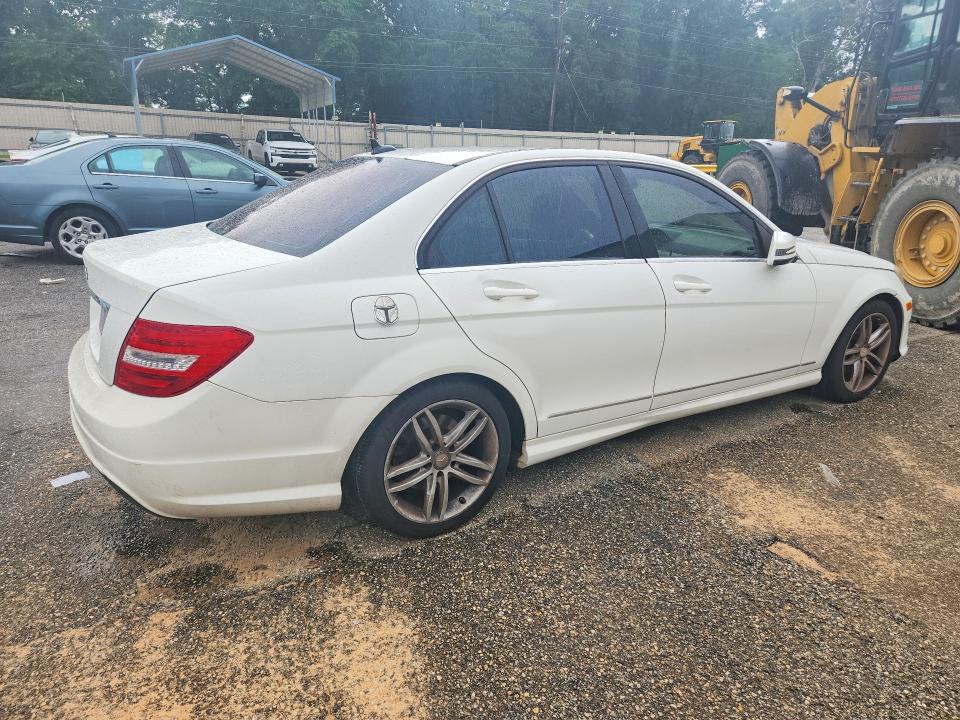 Продаж на аукціоні авто 2013 Mercedes-benz C, vin: WDDGF4HB2DR296334, номер лоту: 54206276
