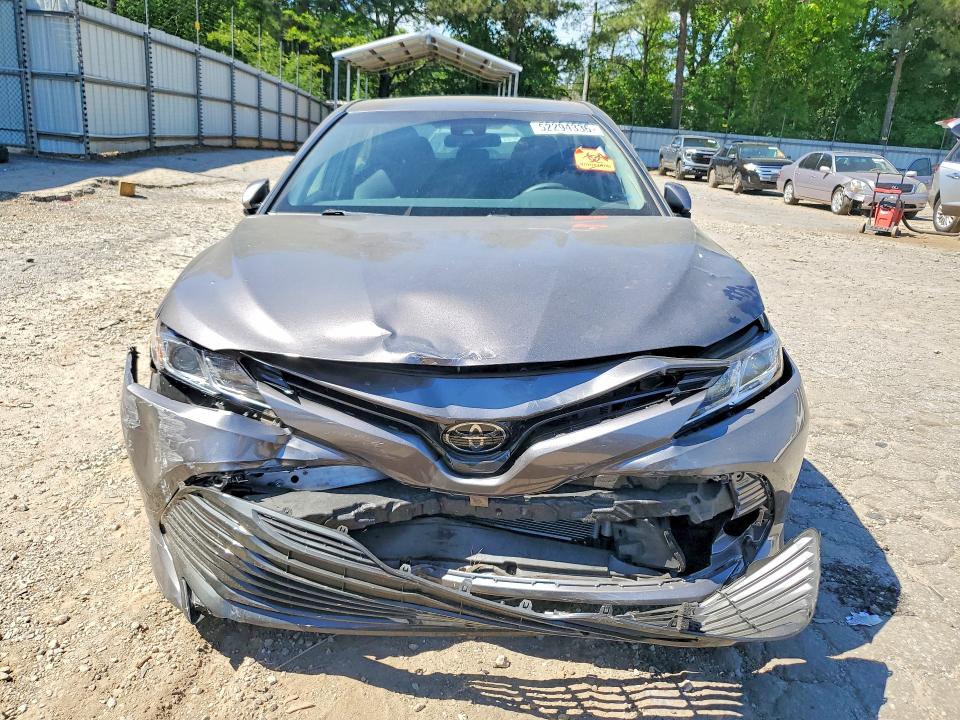 Продажа на аукционе авто 2018 Toyota Camry, vin: 4T1B11HKXJU641888, номер лота: 52294336