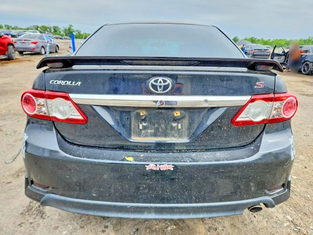 52744046 :رقم المزاد ، 2T1BU4EE1DC057067 vin ، 2013 Toyota Corolla مزاد بيع