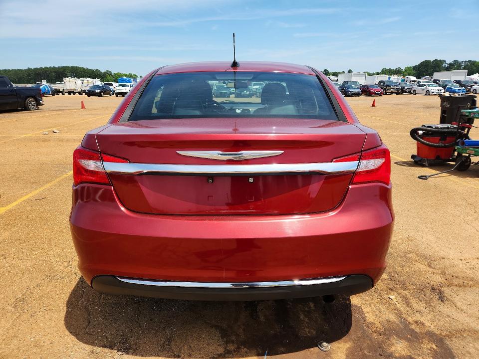 Продажа на аукционе авто 2011 Chrysler 200, vin: 1C3BC2FB9BN594263, номер лота: 52362746
