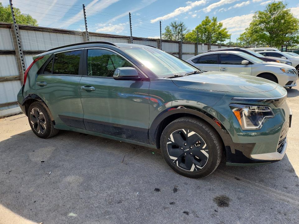 Продаж на аукціоні авто 2023 Kia Niro, vin: KNDCR3L14P5053659, номер лоту: 53245996