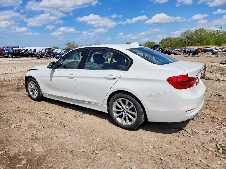 2018 Bmw 320 მანქანა იყიდება აუქციონზე, vin: WBA8A3C57JA486923, აუქციონის ნომერი: 52230426