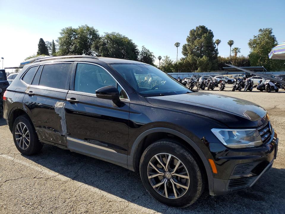 51003876 :رقم المزاد ، 3VV3B7AX3LM098178 vin ، 2020 Volkswagen Tiguan مزاد بيع