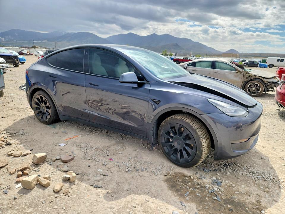 Продажа на аукционе авто 2021 Tesla Model Y, vin: 5YJYGDEE8MF240401, номер лота: 52565096