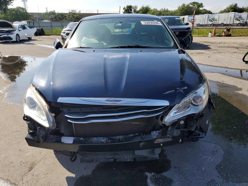 Продаж на аукціоні авто 2013 Chrysler 200, vin: 1C3CCBBB2DN600899, номер лоту: 53050286