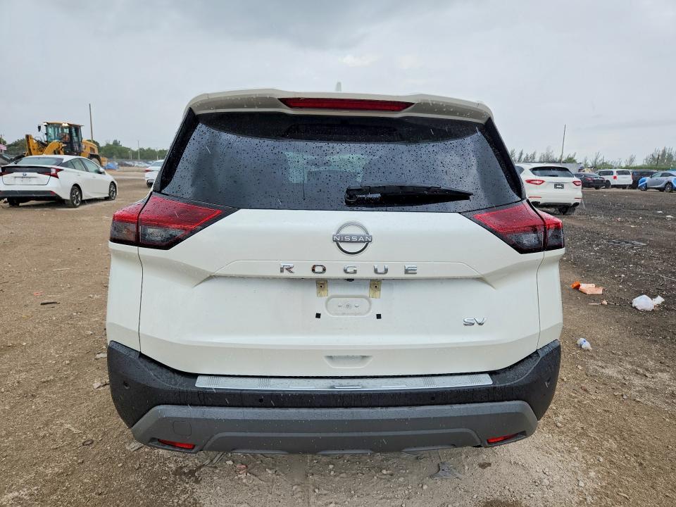 53161306 :رقم المزاد ، 5N1BT3BAXPC815222 vin ، 2023 Nissan Rogue مزاد بيع