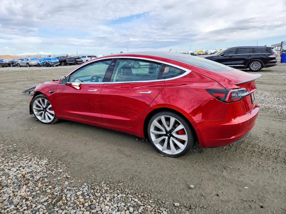 52927646 :رقم المزاد ، 5YJ3E1EB2KF392983 vin ، 2019 Tesla Model 3 مزاد بيع