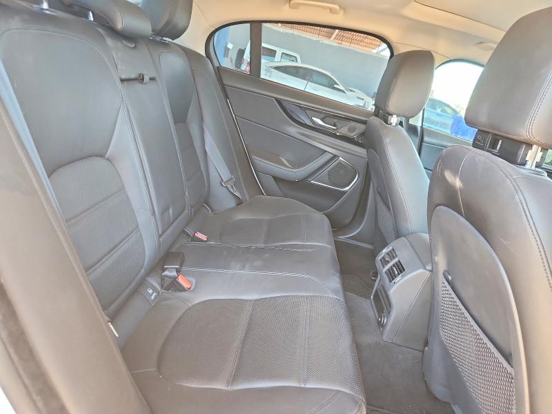 Продаж на аукціоні авто 2020 Jaguar Xe, vin: SAJAJ4FX7LCP64476, номер лоту: 53650386